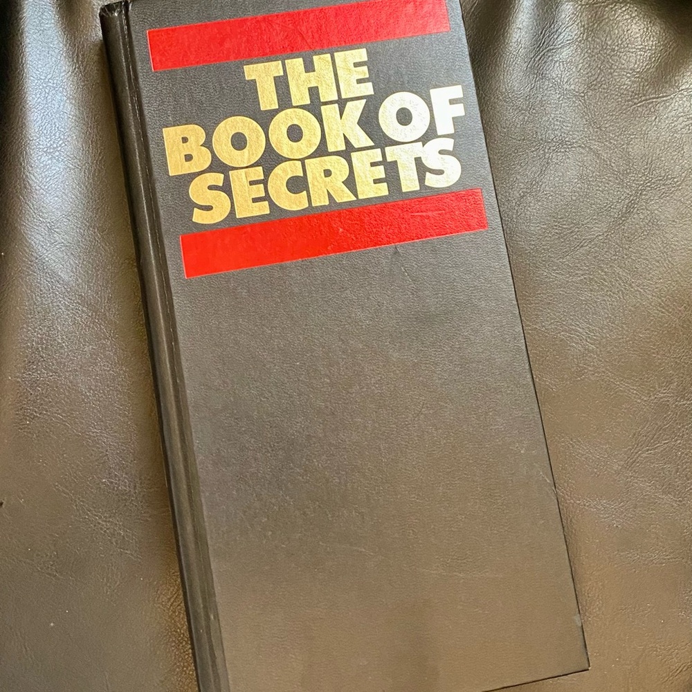 Vintage 1988 Book of Secrets Marion Buhagiar Boardroom Books Hardcover Revised